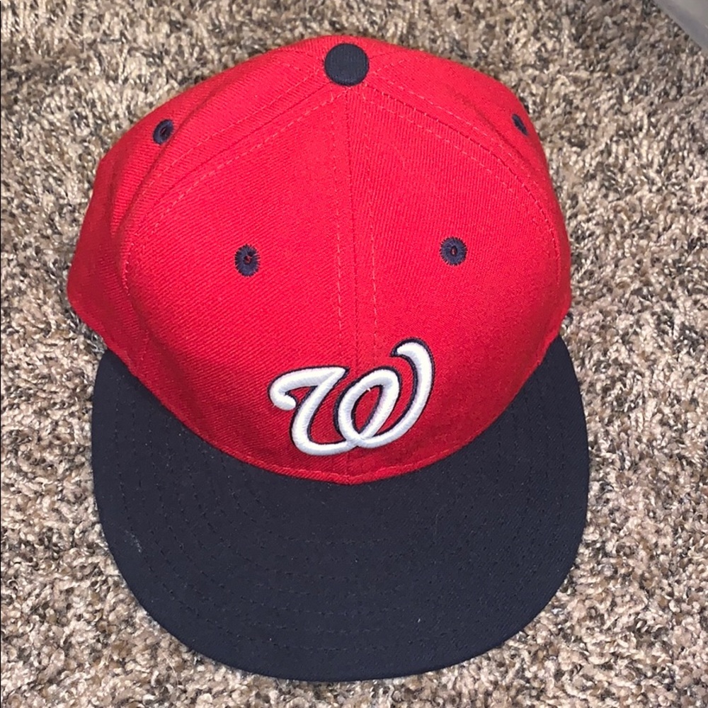 Fitted cap